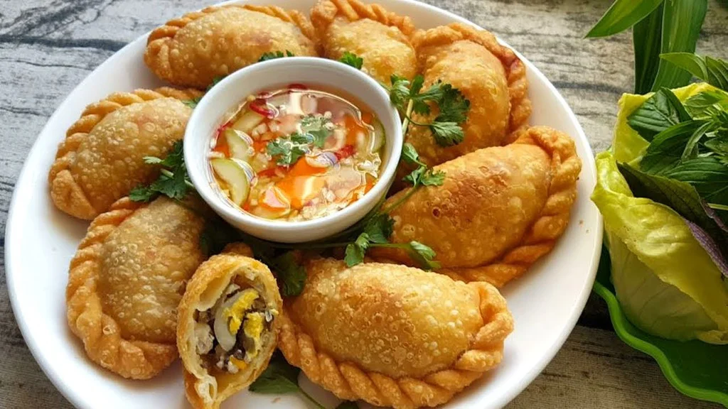 Bánh Gối (Bánh Gối Chiên)