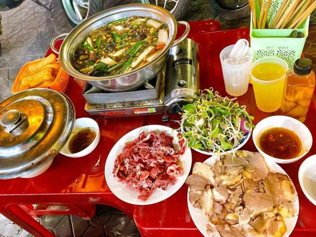 Quán nhậu bò Năm Cảnh
