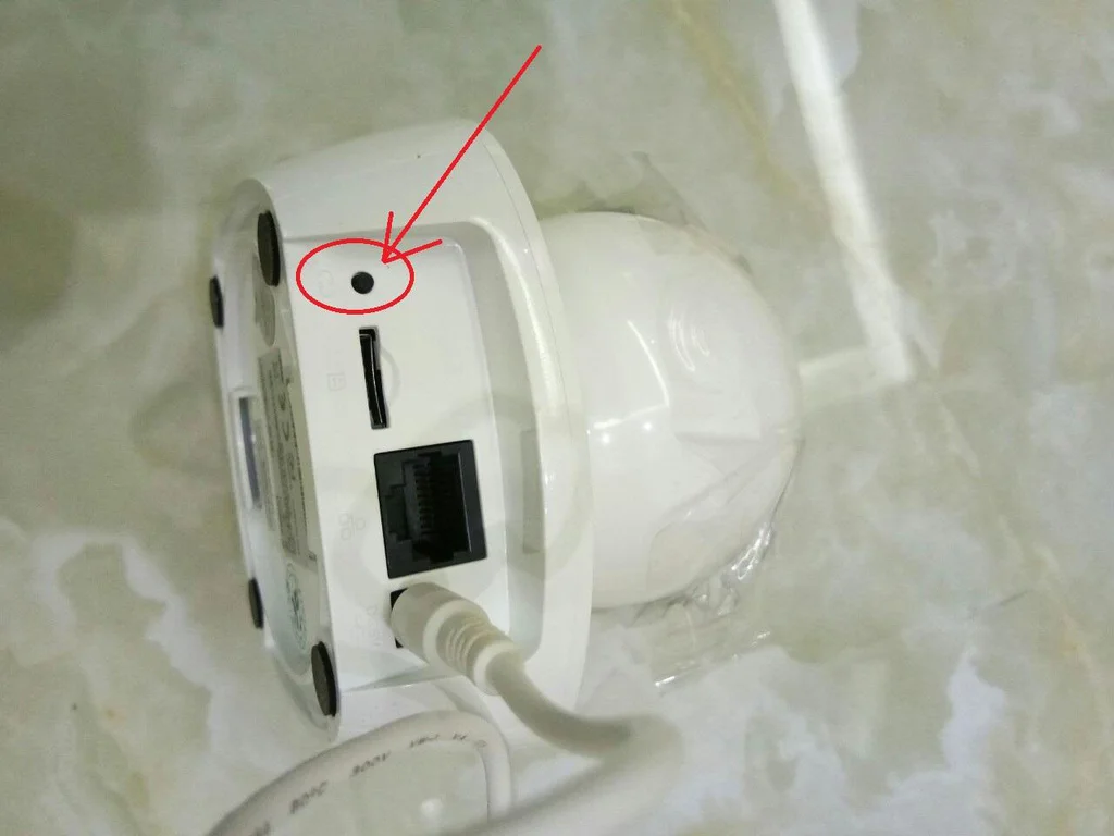 Nút reset của camera wifi bị hỏng