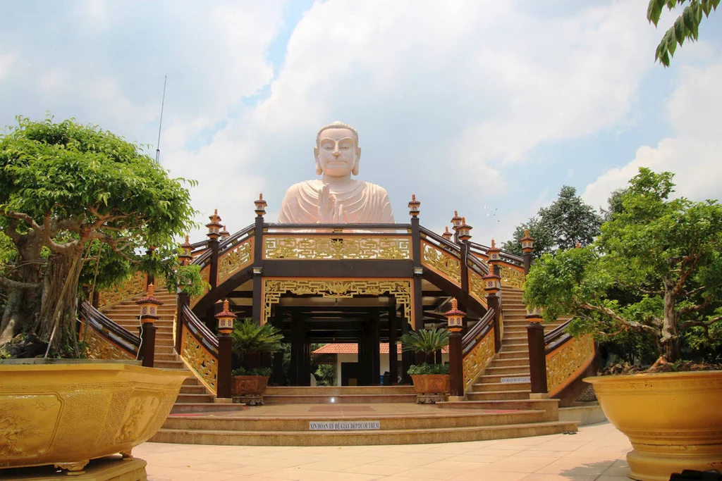 CHÙA LONG HƯƠNG
