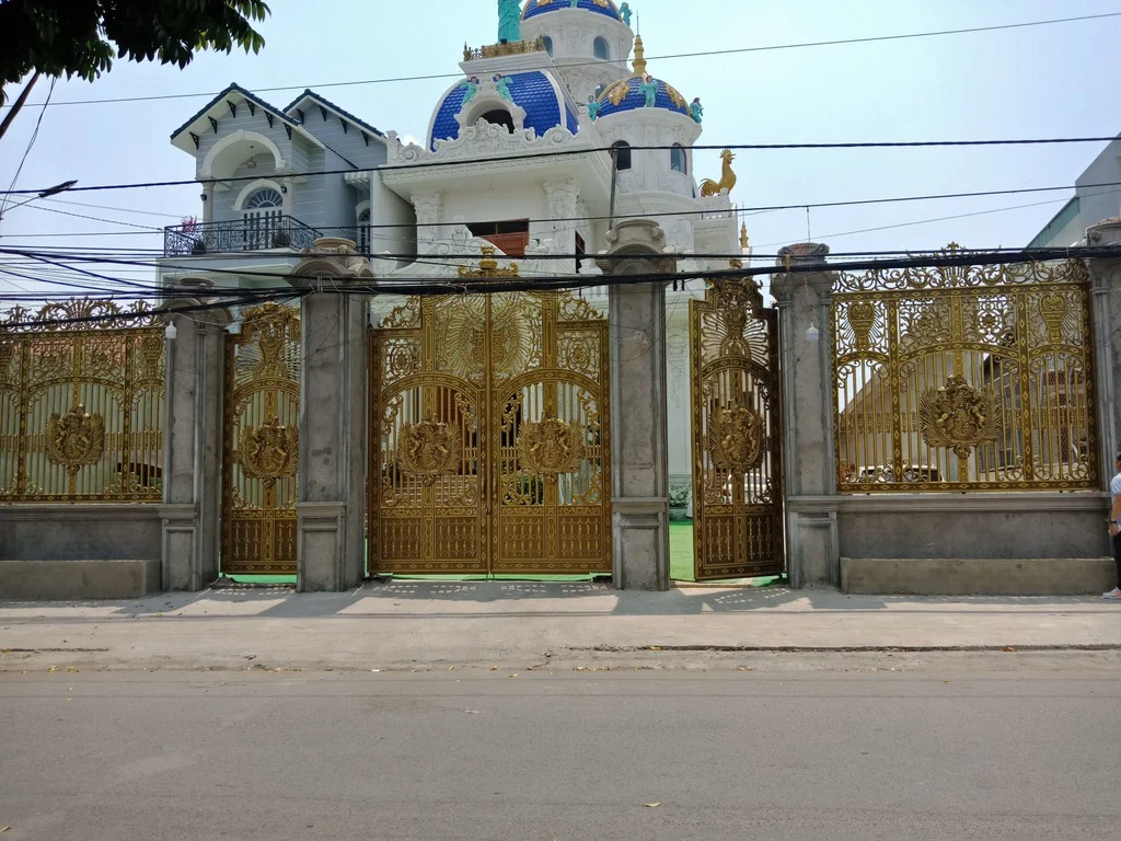 Cỏng nhôm đúc Buckingham