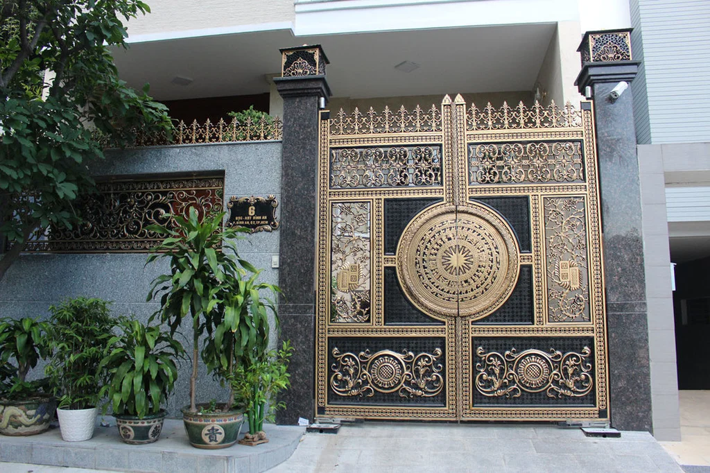Cổng nhôm đúc trống đồng