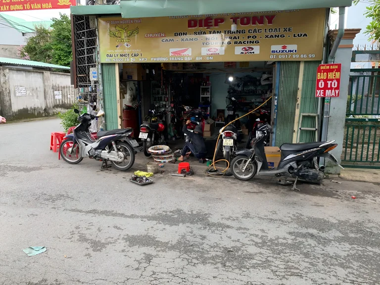 Cửa Hàng Sửa Xe Máy Diệp Tony
