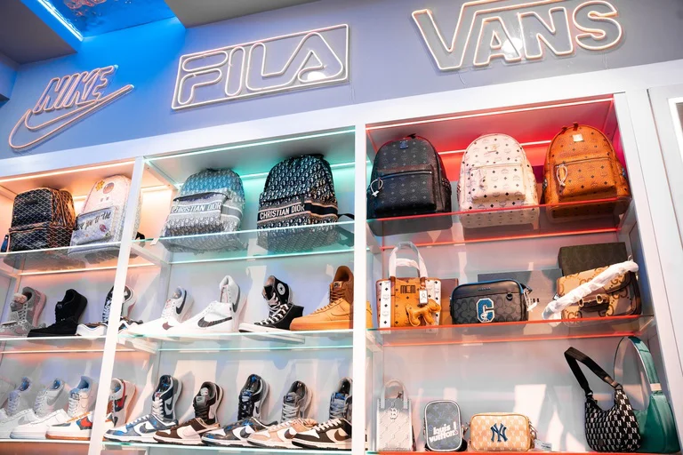 Shop giày dép BD Sneaker Biên Hoà