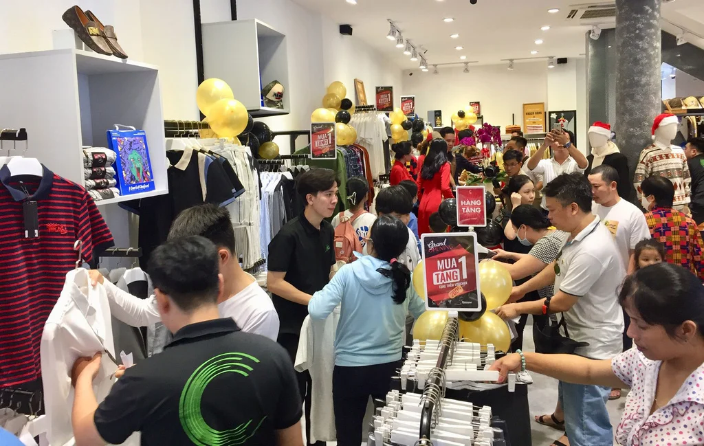 Cửa hàng quần áo Nam Cương Store
