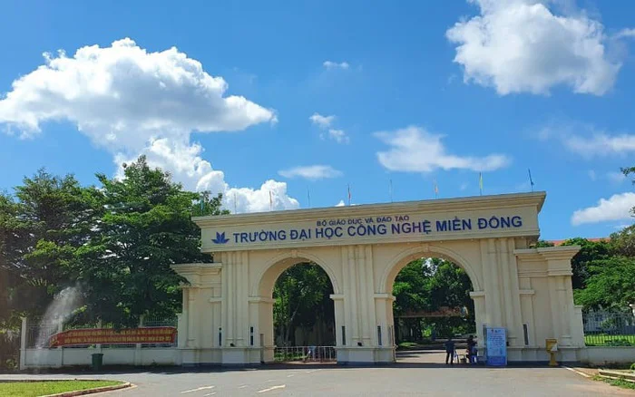 Giới thiệu về Đại học Miền Đông