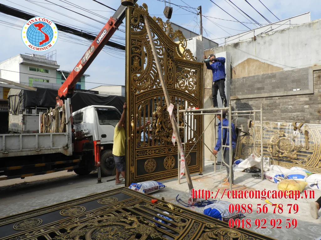 Đội ngũ nhân viên Vina Cổng