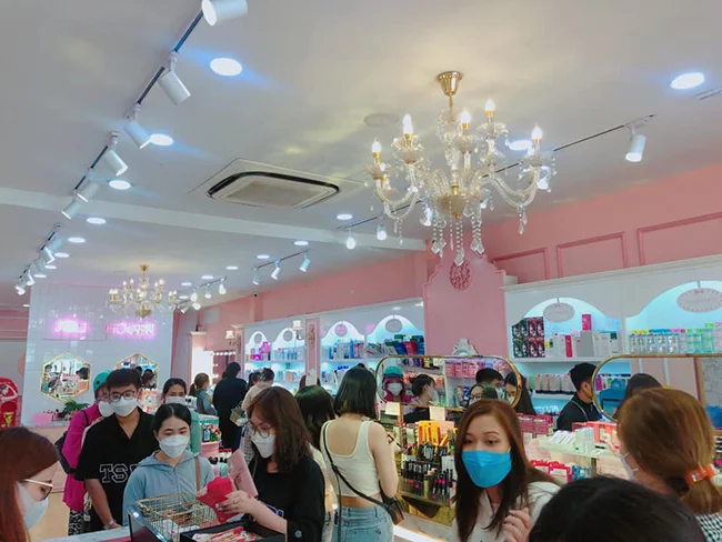 Shop Joli House