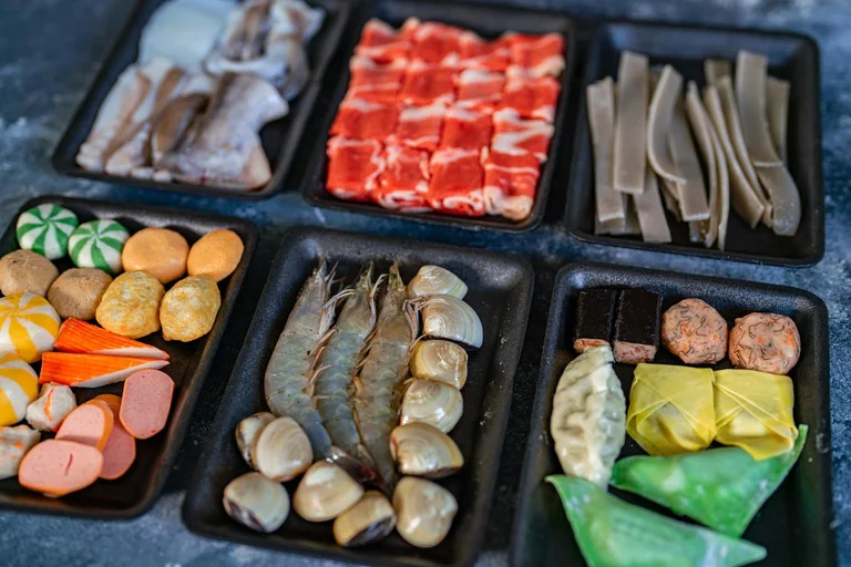 Lẩu & Nướng chị gái Tân Thời