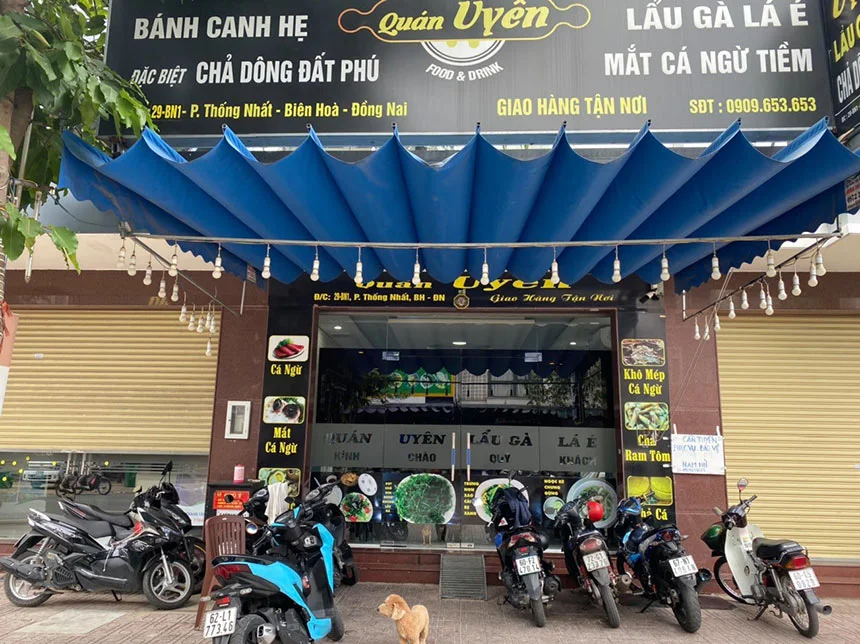 Quán Uyên Lẩu Gà Lá É