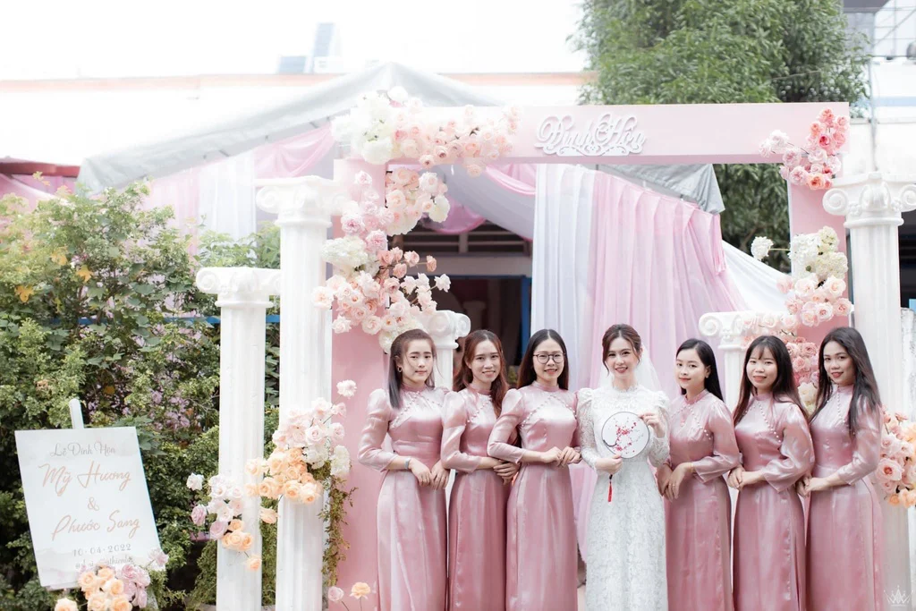 TOP 3: ÁO DÀI PHỤ DÂU HYEM