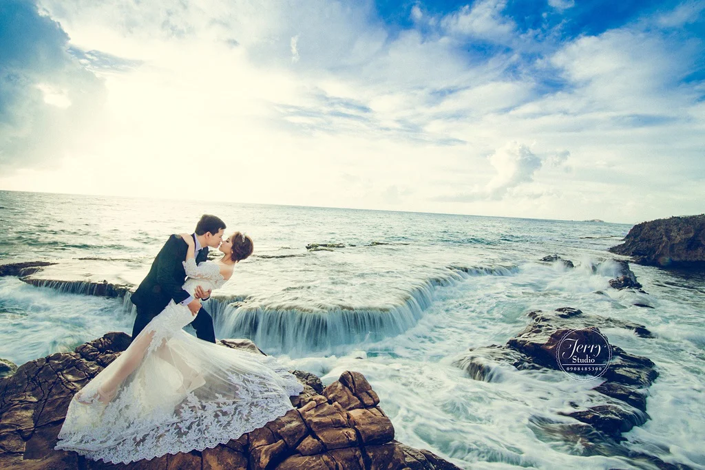 TOP 4: JERRY NGUYỄN BRIDAL