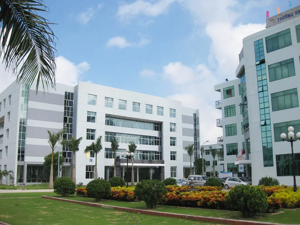 Trường Đại Học Công Nghiệp Tp.HCM