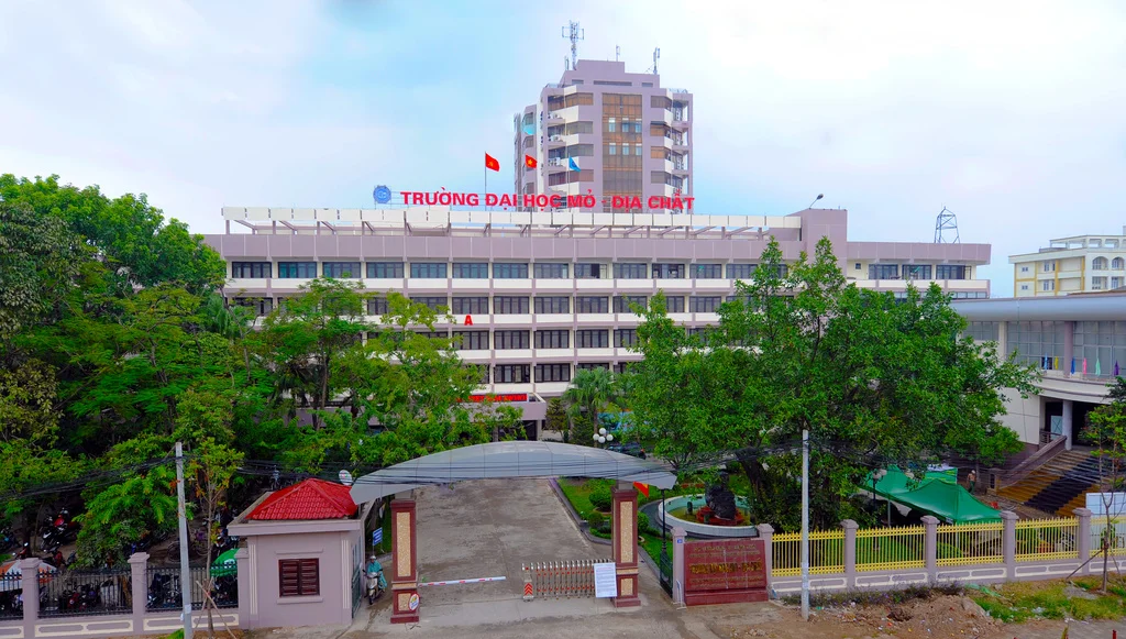 Trường Đại Học Mỏ Địa Chất Hà Nội