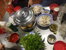 Top 5 quán lẩu gà lá é ngon giá tốt ở Sài Gòn
